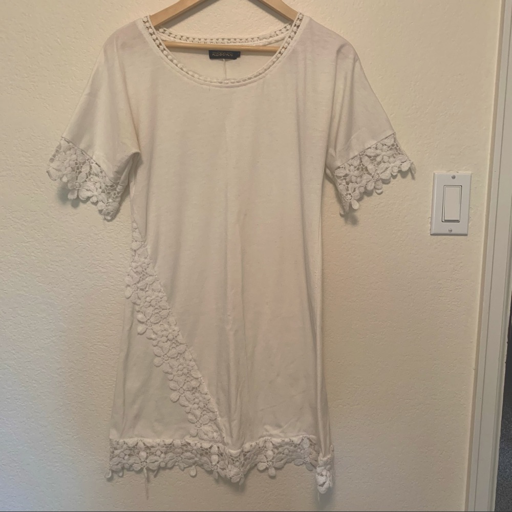 White Tunic Minidress with Knit Lace Detail - Reborn - Size S